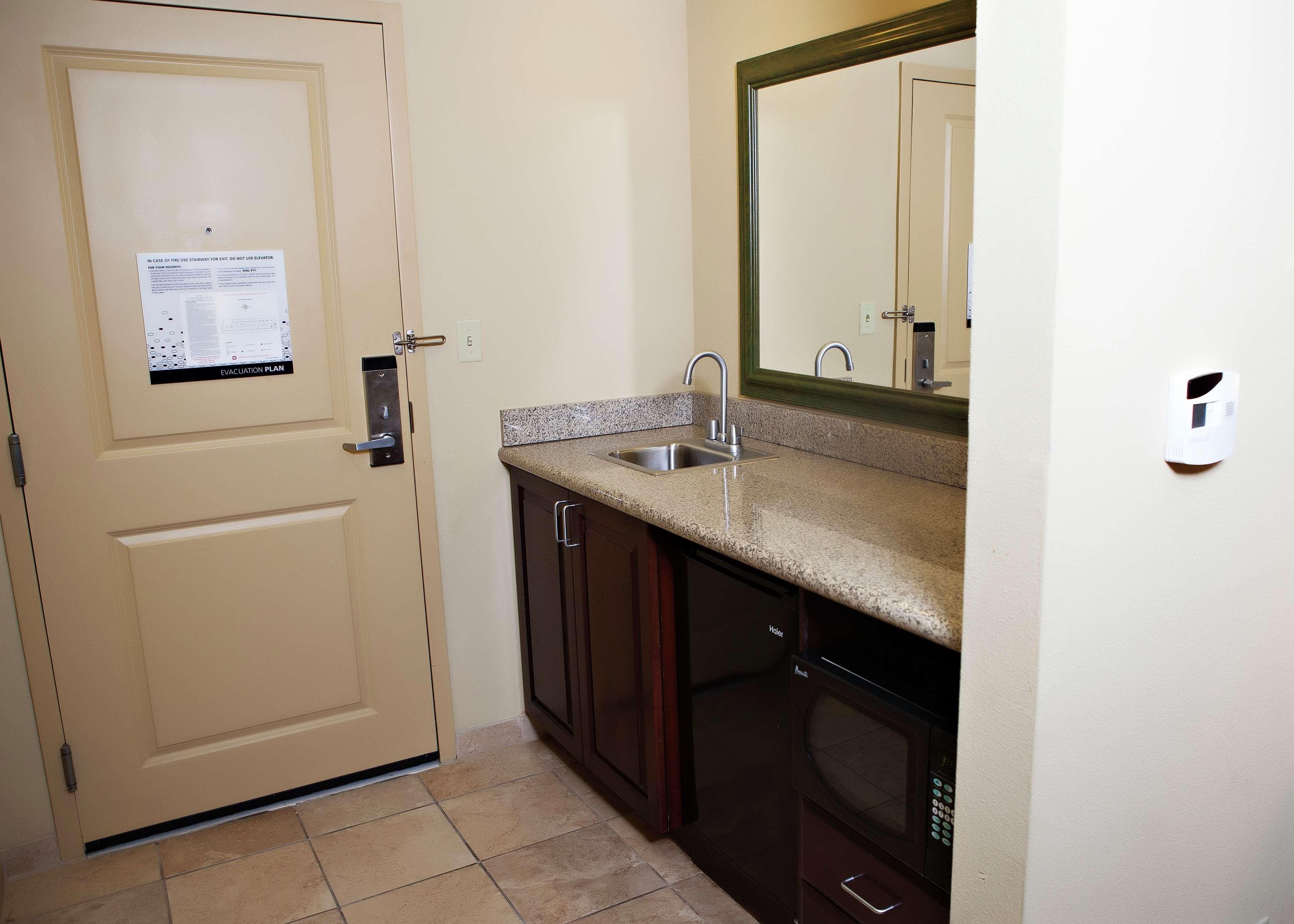 Hampton Inn Martin Esterno foto