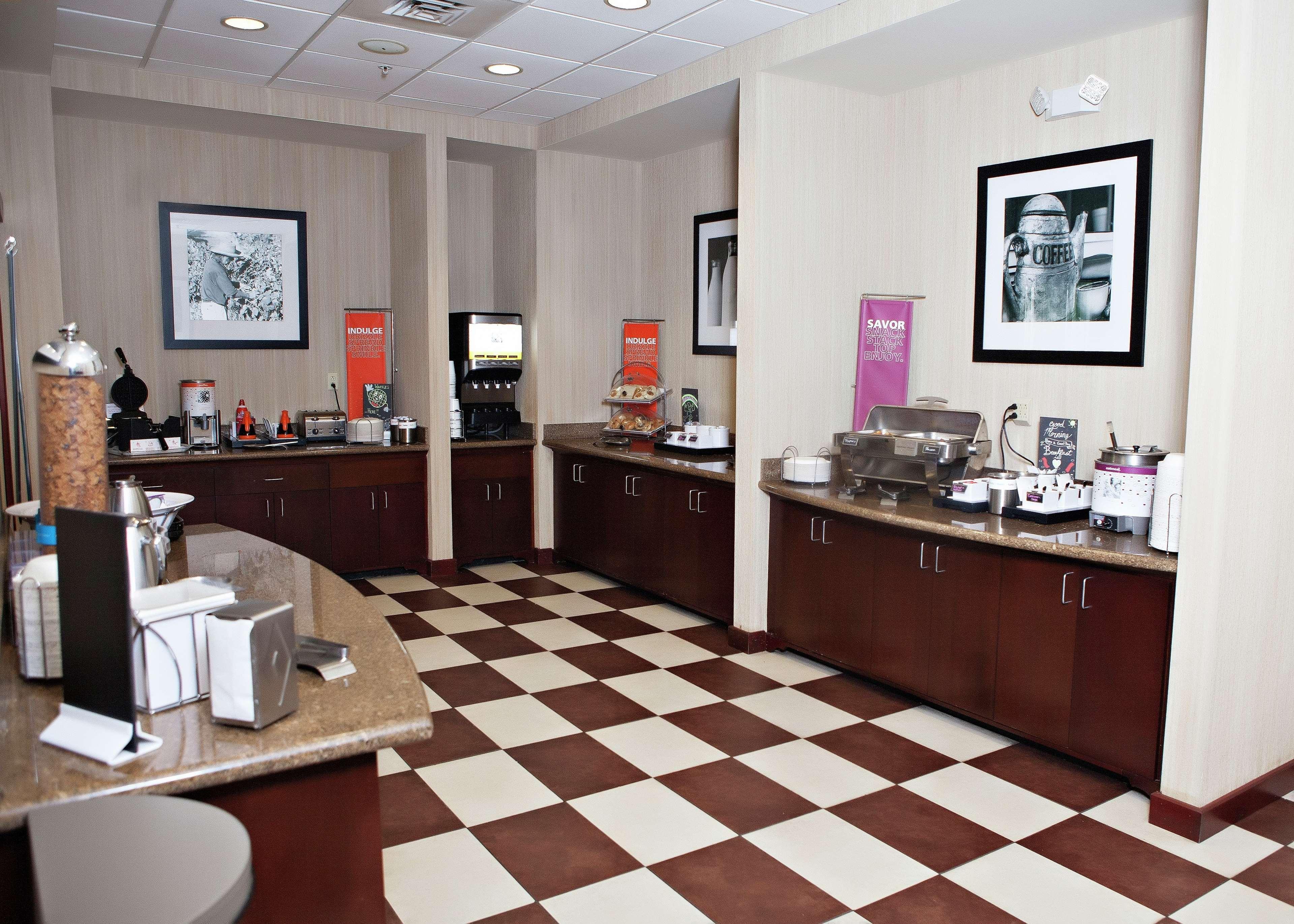 Hampton Inn Martin Esterno foto